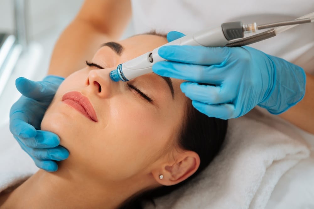 Young Female Receiving Hydrafacials Treatment in Houston, TX | Vida Aesthetics And Wellness